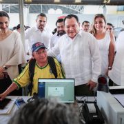 ¡Trámites sin filas! Díaz Mena inaugura Ventanilla Única Estatal Móvil en Kanasín
