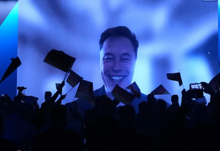 Elon Musk pide un cambio revolucionario