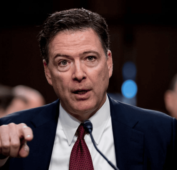 Exdirector del FBI acusado