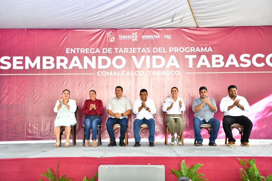 gobernador que visitara a las comunidades