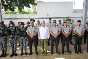 Gobierno del Estado y Guardia Nacional suman esfuerzos para mejorar escuelas en Yucatán