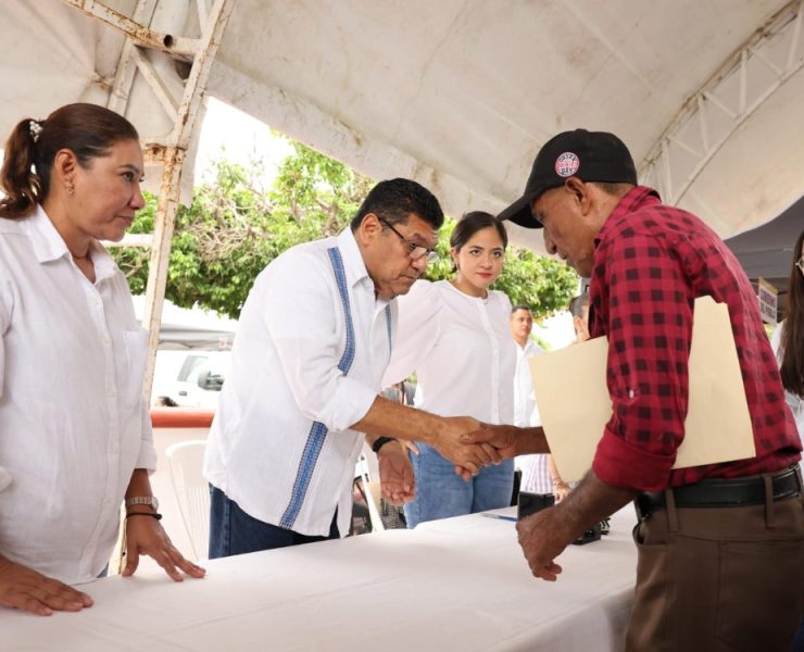 Javier May reafirma compromiso territorial