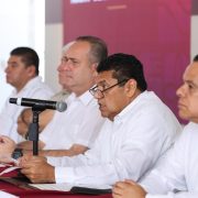 Javier May reafirma su compromiso con la paz