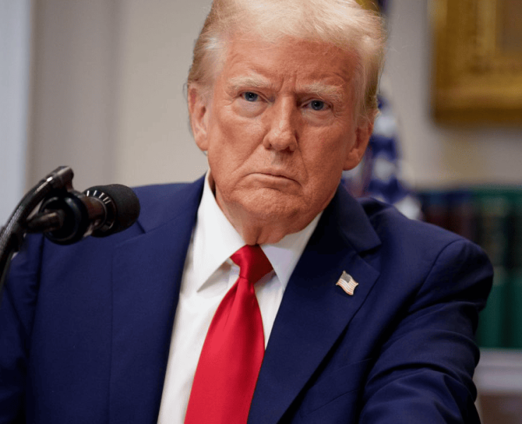 Juez rechaza demanda de Trump contra NYT