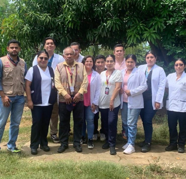 Llevan servicios médicos gratuitos a zonas aisladas de Tabasco
