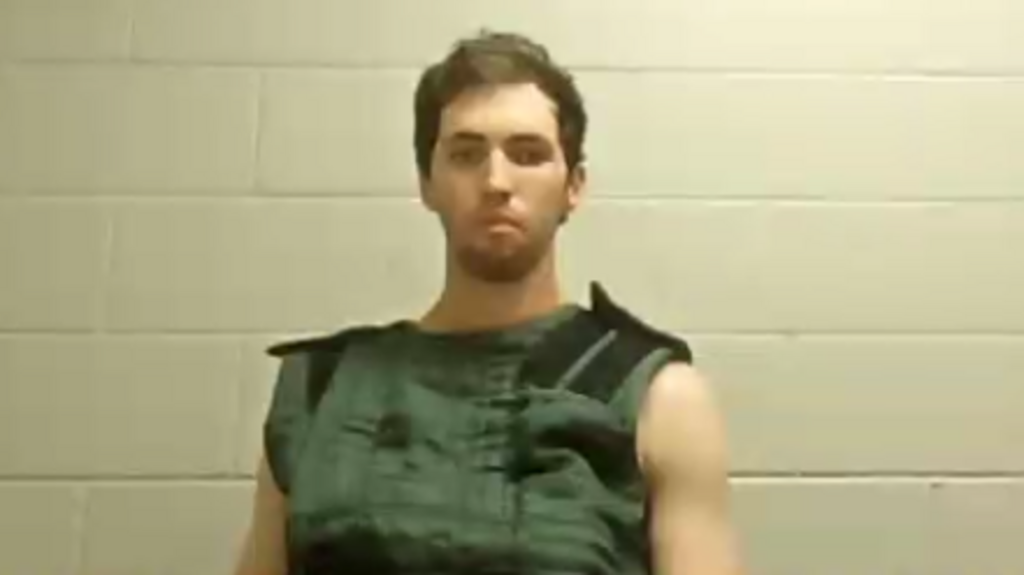 Los mensajes que Tyler Robinson habría enviado tras matar a Charlie Kirk