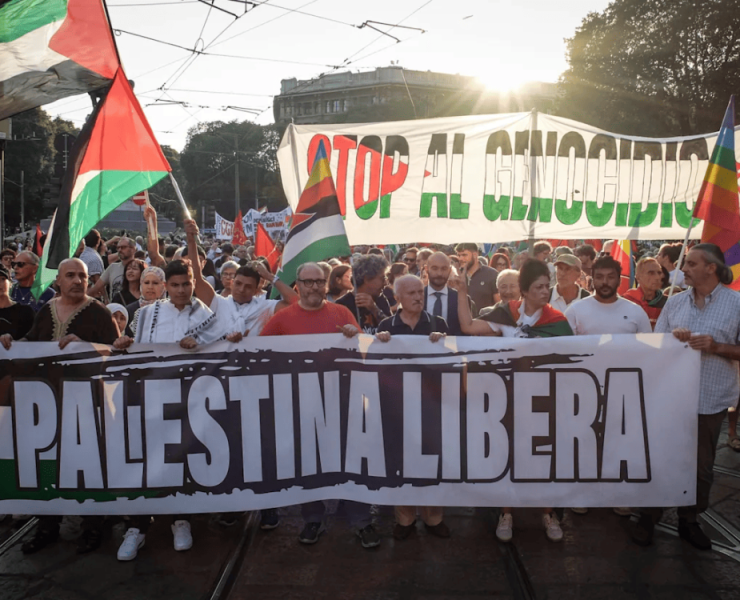 Más de 100 mil personas marchan en Italia