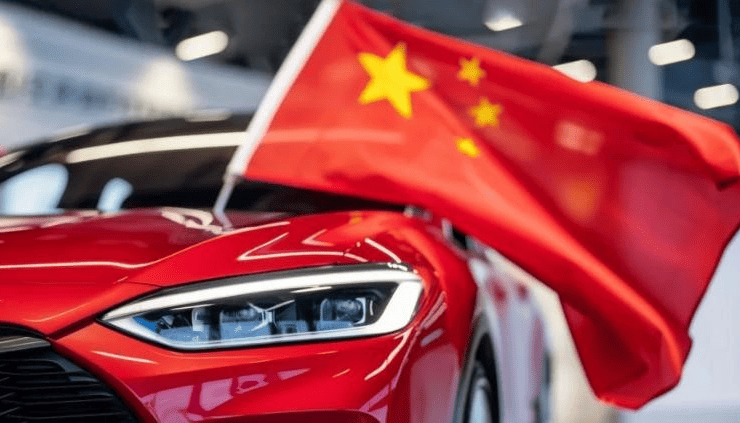 México planea aumentar a los aranceles a vehículos chinos