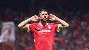 De la mano de Paulinho, el Toluca ganó, goleó y gustó ante los rayados del Monterrey, con un marcador de 6-2. 