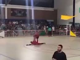 El portero brasileño Antônio Edson dos Santos Sousa “Pixé” cayó desplomado tras atajar el penal decisivo, un momento que conmocionó al público y jugadores.