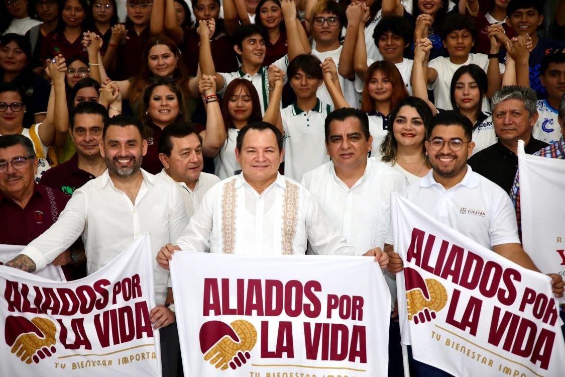 Díaz Mena inaugura Primer Encuentro Estudiantil “Dale color a tu vida, dale color a tu mente”