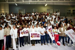 Díaz Mena inaugura espacio de diálogo juvenil sobre salud mental
