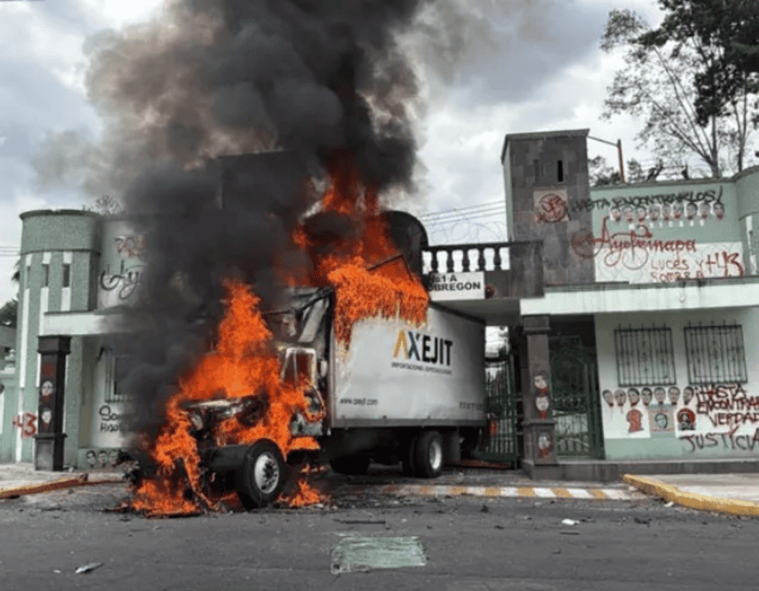 Protesta por Ayotzinapa