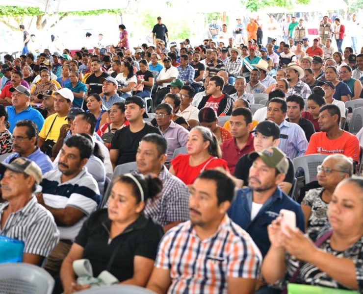 Qué vivan las campesinas y los campesinos