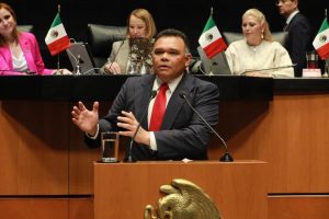 Rolando Zapata Bello advierte que el huachicol es la debacle de la economía de México, afectando directamente la vida de millones de familias.