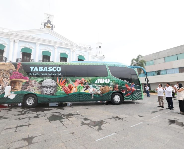 Tabasco presenta autobús turístico Tabasco en Movimiento