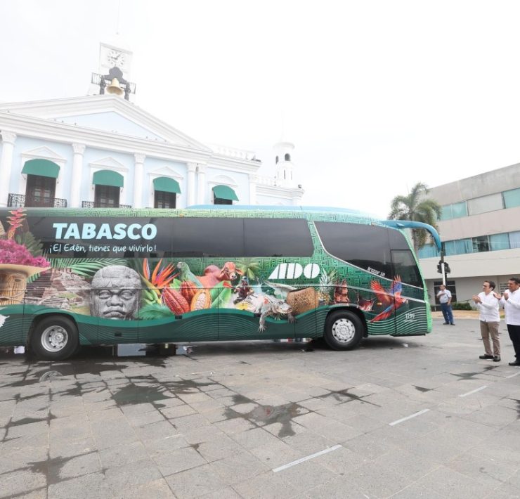 Tabasco presenta autobús turístico Tabasco en Movimiento