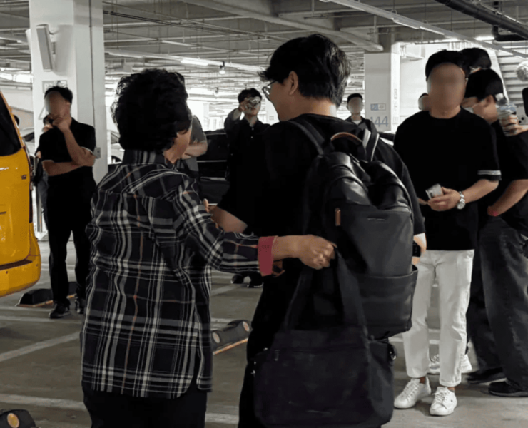 Trabajadores surcoreanos detenidos por ICE regresan a su país