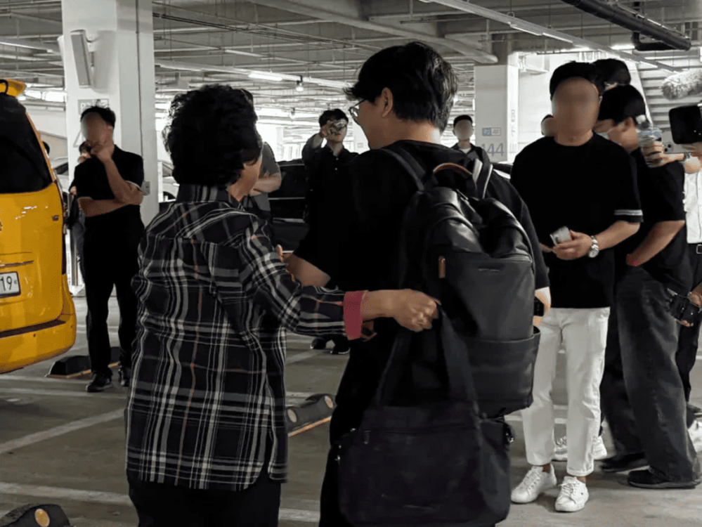 Trabajadores surcoreanos detenidos por ICE regresan a su país