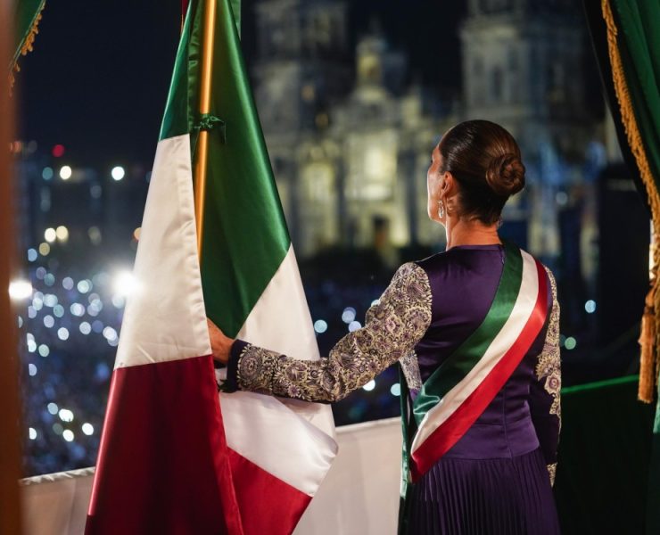 Claudia Sheinbaum marca un hito histórico en su primer Grito de Independencia con un vestido artesanal cargado de simbolismo feminista y nacional