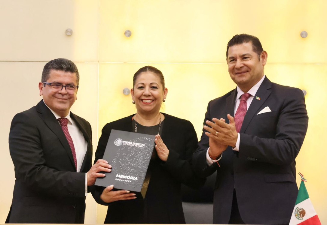 https://lachispa.mx/politica/senado-ratifica-a-alejandro-encinas-como-embajador-de-mexico-ante-la-oea/