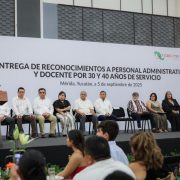 Reconocimiento Real: Yucatán amplía aguinaldo a docentes de nivel medio superior