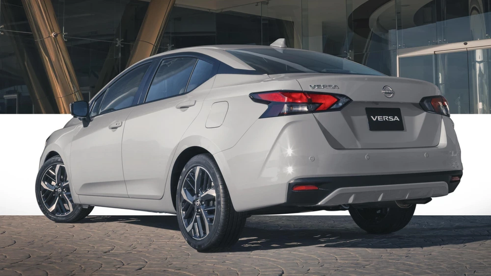 Exterior Nissan Versa 2025