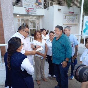 Desde las 6 de la mañana de este lunes, trabajadores del Centro de Salud Urbano de Mérida de la Secretaría de Salud de Yucatán (SSY), 