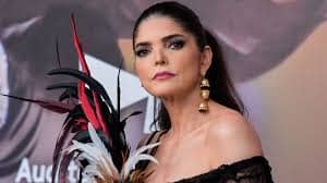 Con su elegancia y poderosa interpretación, Ana Bárbara promete un espectáculo inolvidable en el Centro de Espectáculos Montejo durante la Feria Internacional de Yucatán Xmatkuil 2025.