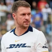 Aaron Ramsey vive momentos difíciles y emotivos