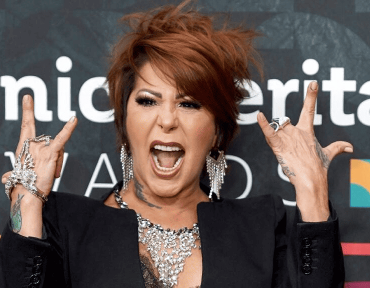 Alejandra Guzmán reapareció tras su cirugía de columna