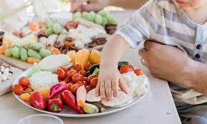 Niñas y niños de Mérida participarán en actividades del programa Nutrimóvil: Cocinando Aventuras, promoviendo hábitos alimentarios saludables en la infancia a través del aprendizaje interactivo y divertido.
