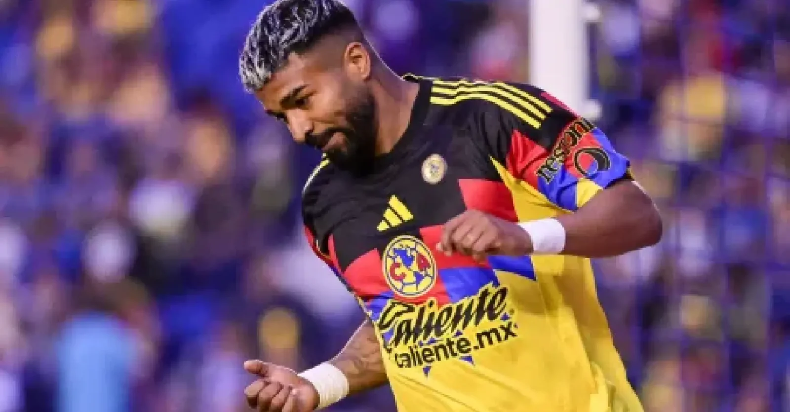 América acecha el liderato general tras golear a Santos Laguna