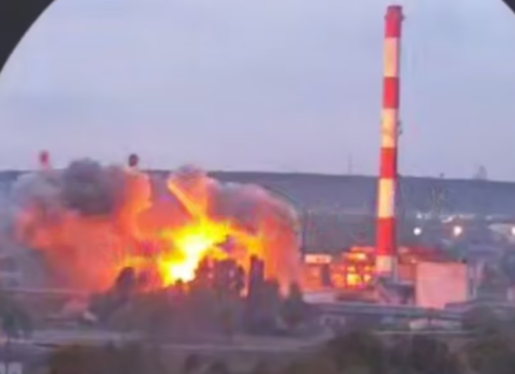 Ucrania golpea planta de energía rusa causando apagones masivos