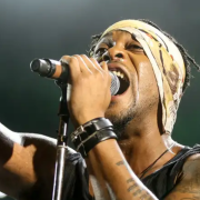 Fallece D'Angelo a los 51 años, una gran figura musical que revolucionó un género entero
