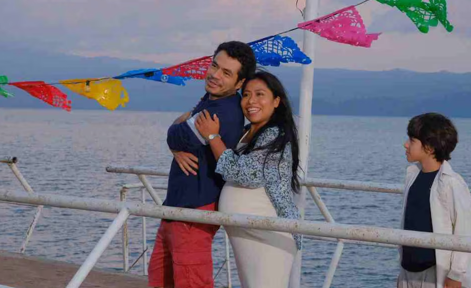 ¿Quién es el niño que conecta el mundo de los vivos con los muertos?