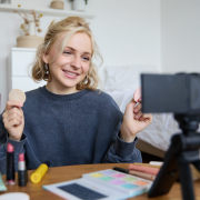 Brasil abre un campus para influencers para profesionalizar a los creadores