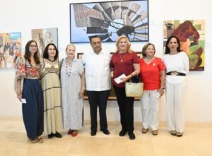 Obras de distintas generaciones se exhiben en “30 Pintores, 30 Años de Exposiciones”, mostrando la riqueza y diversidad del talento artístico de Yucatán.