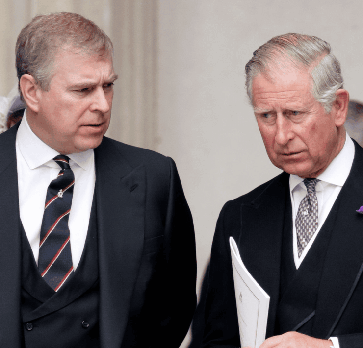 El rey Carlos III despoja al príncipe Andrés de sus títulos y residencia real