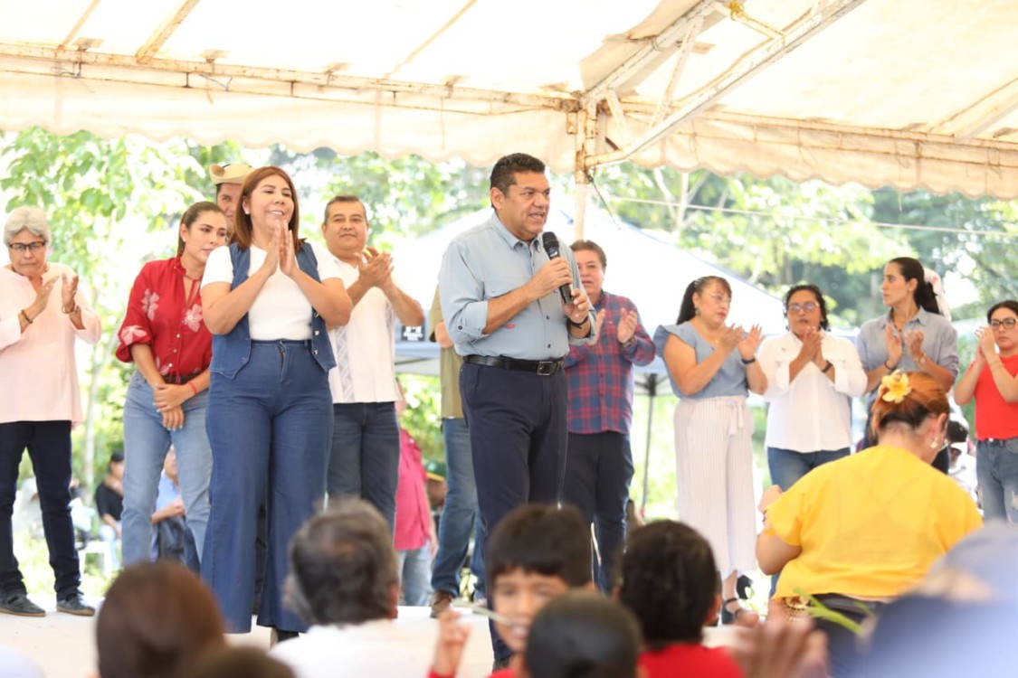 En Las Flores Huimanguillo acercan atención