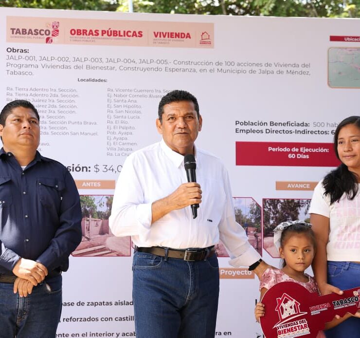 Entrega Javier May 100 viviendas en Jalpa de Méndez