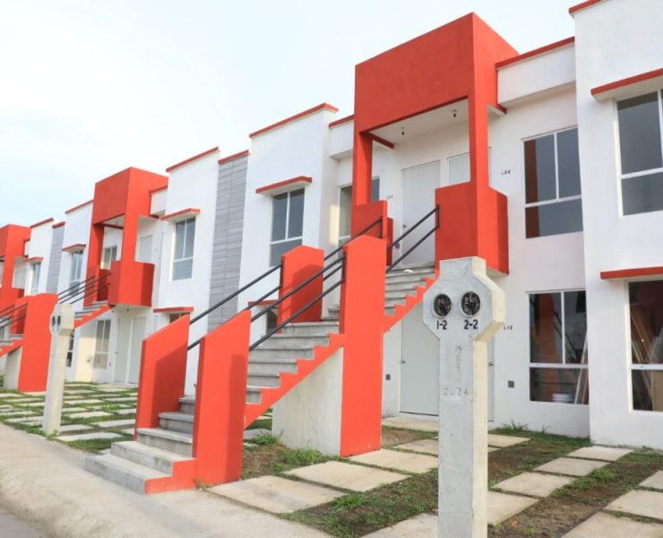 Entregan primeras 80 Viviendas para el Bienestar en Tabasco