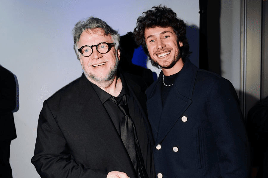 Guillermo del Toro y Juanpa Zurita presentes en la premiere mundial de Frankenstein