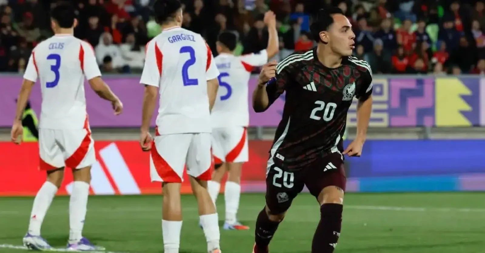 La Selección Mexicana avanzó a cuartos de final eliminando al anfitrión