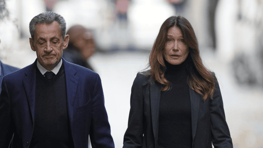 La llegada de Sarkozy a prisión y la reacción del mundo