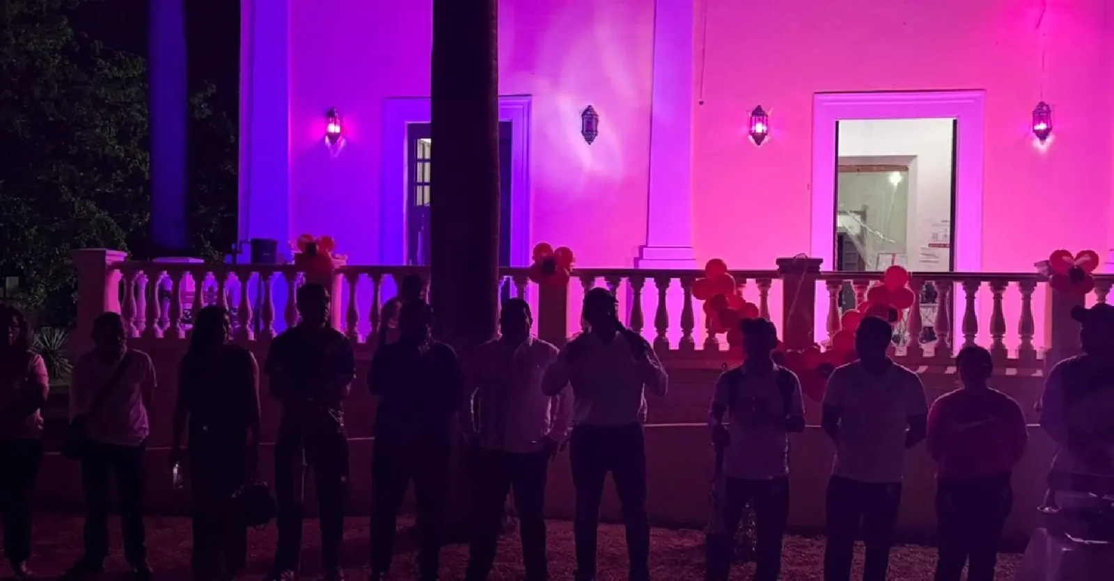 Lucha contra el Cáncer de Mama Yucatán se ilumina de Rosa