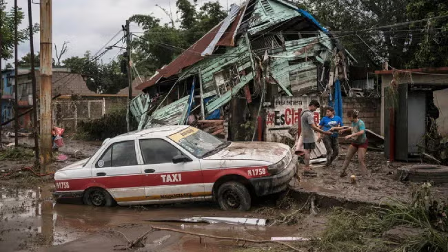 Movilización de fuerzas federales y apoyo logístico