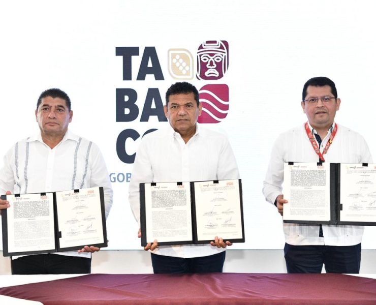 OXXO y SSPC firman convenio para instalar botones de emergencia