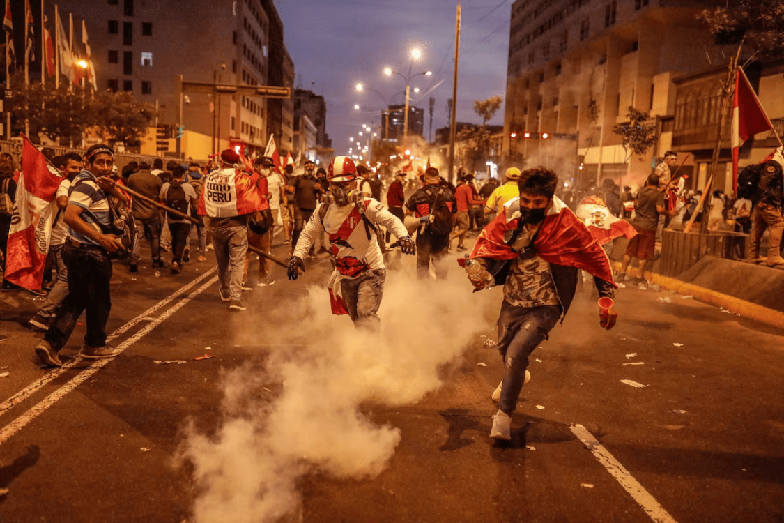 Protesta masiva en Perú contra nuevo gobierno