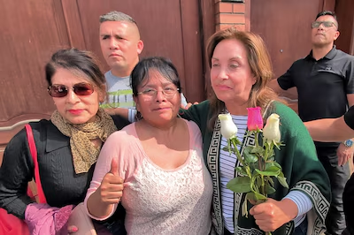 Reacciones tras la salida de Dina Boluarte